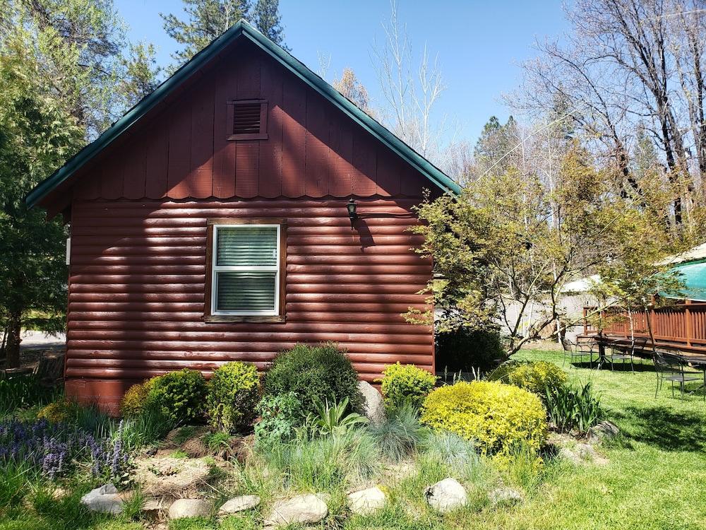 Yosemite Riverside Inn Groveland Extérieur photo
