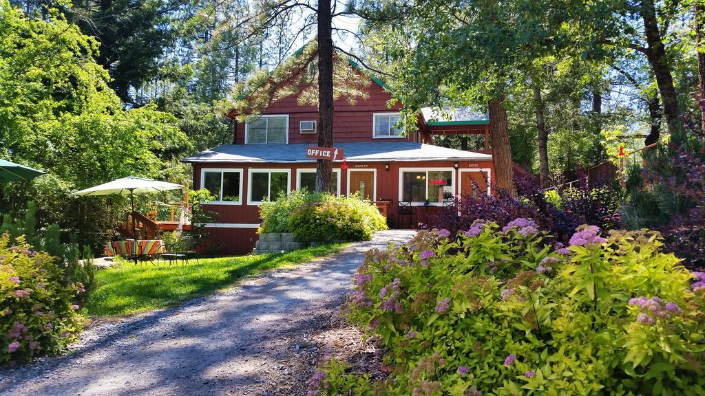 Yosemite Riverside Inn Groveland Extérieur photo