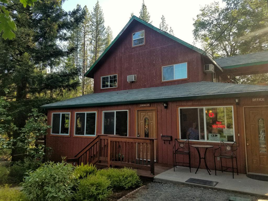 Yosemite Riverside Inn Groveland Extérieur photo