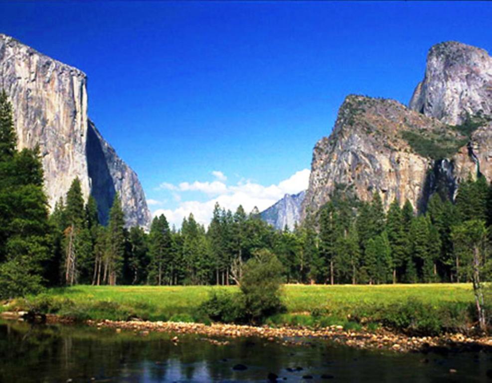 Yosemite Riverside Inn Groveland Extérieur photo
